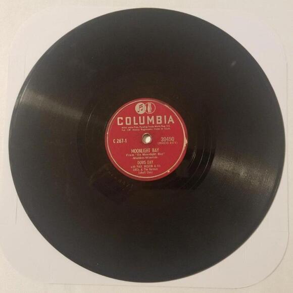 3/$25 Doris Day 78 RPM Moonlight Bay / Tell Me Columbia 39450 - Picture 1 of 5